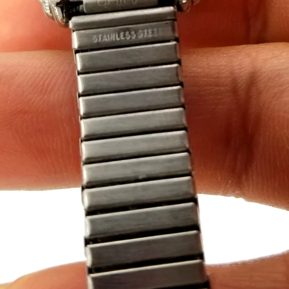 Vintage Harvé Bernard Free Moving Crystal Womens Watch - Picture 4 of 4